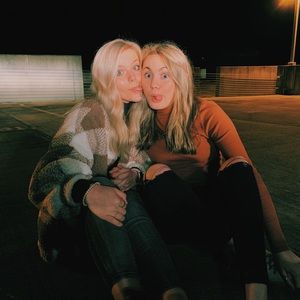 Meet your Posher, Ava